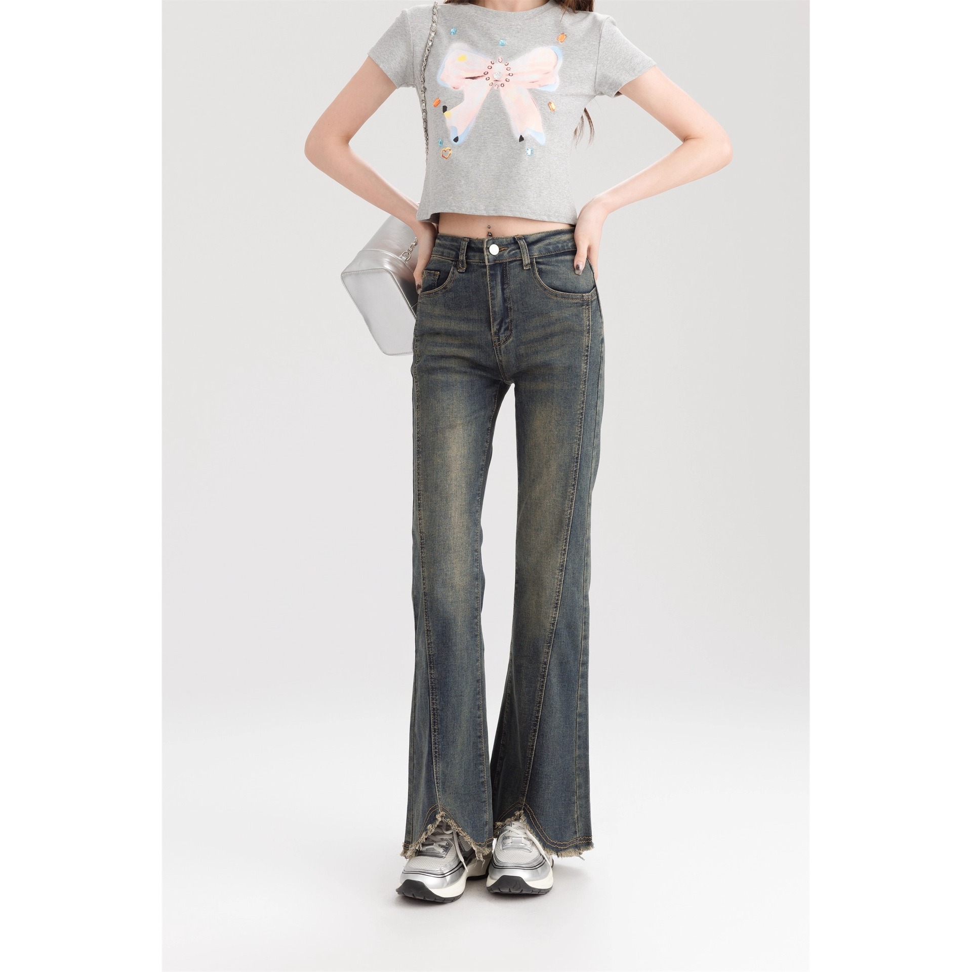 Light-Colored Raw Edge Bootcut Jeans for Women 2025 New Spring and Autumn High-Waisted Petite Bell-Bottom Jeans for Women - Image 3