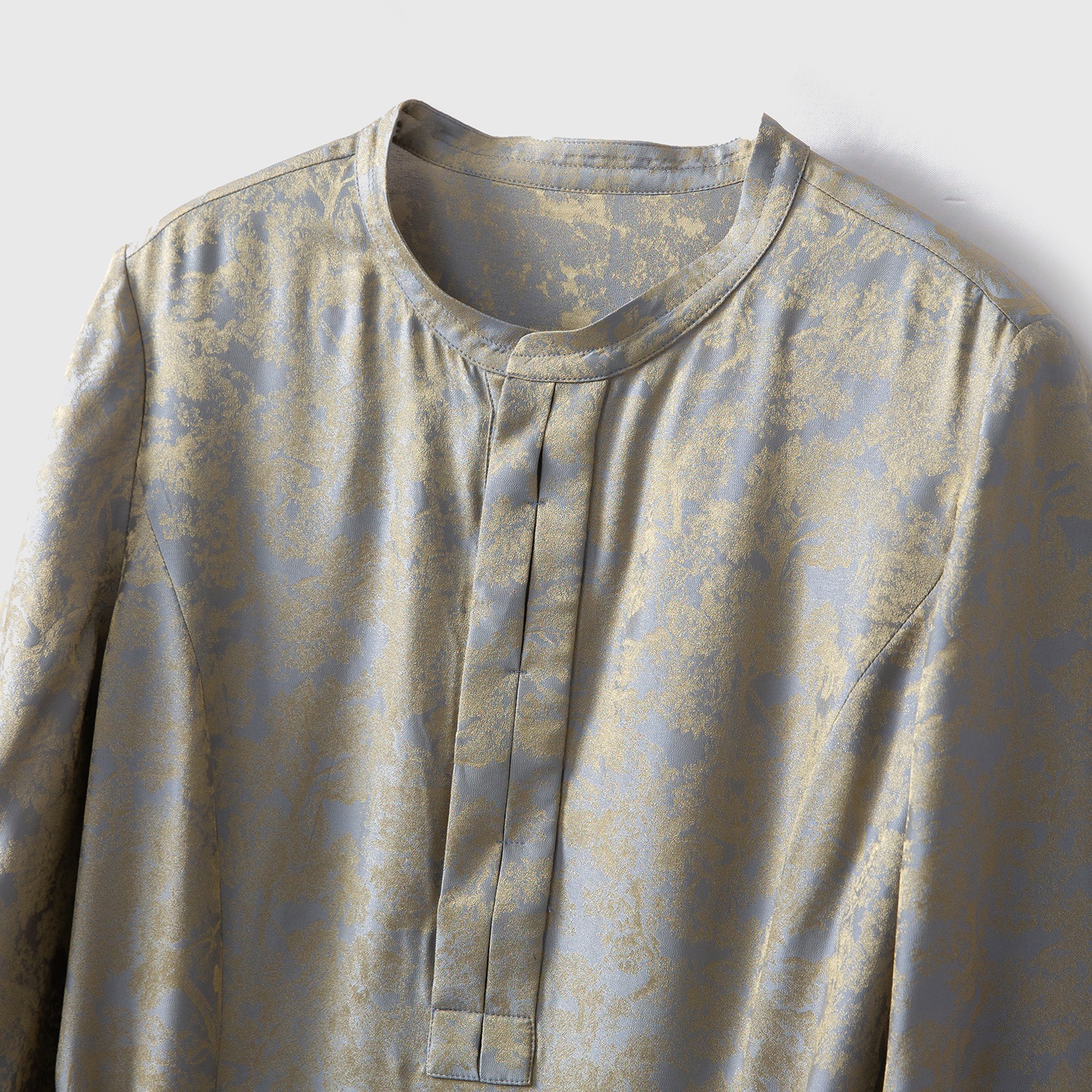 Light Luxury Style Silk Satin Round Neck Shirt Dress for Women, Long Sleeve Waist-Cinching Dress Made of Mulberry Silk for Spring - Image 3