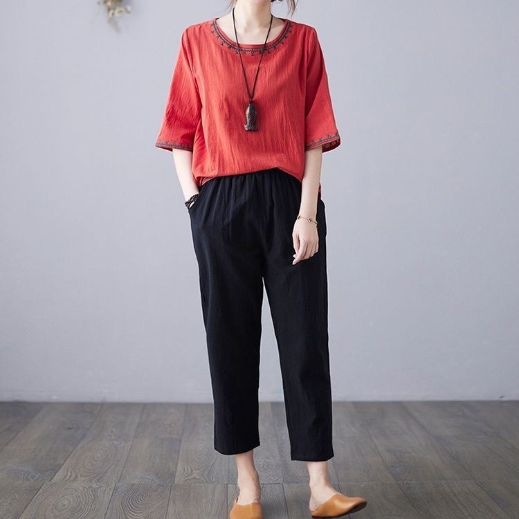 Literary Retro Cotton and Linen Pure Color Embroidered Round Neck Five-Quarter Sleeve T-Shirt Summer New Large Size Loose Versatile Top for Women - Image 5