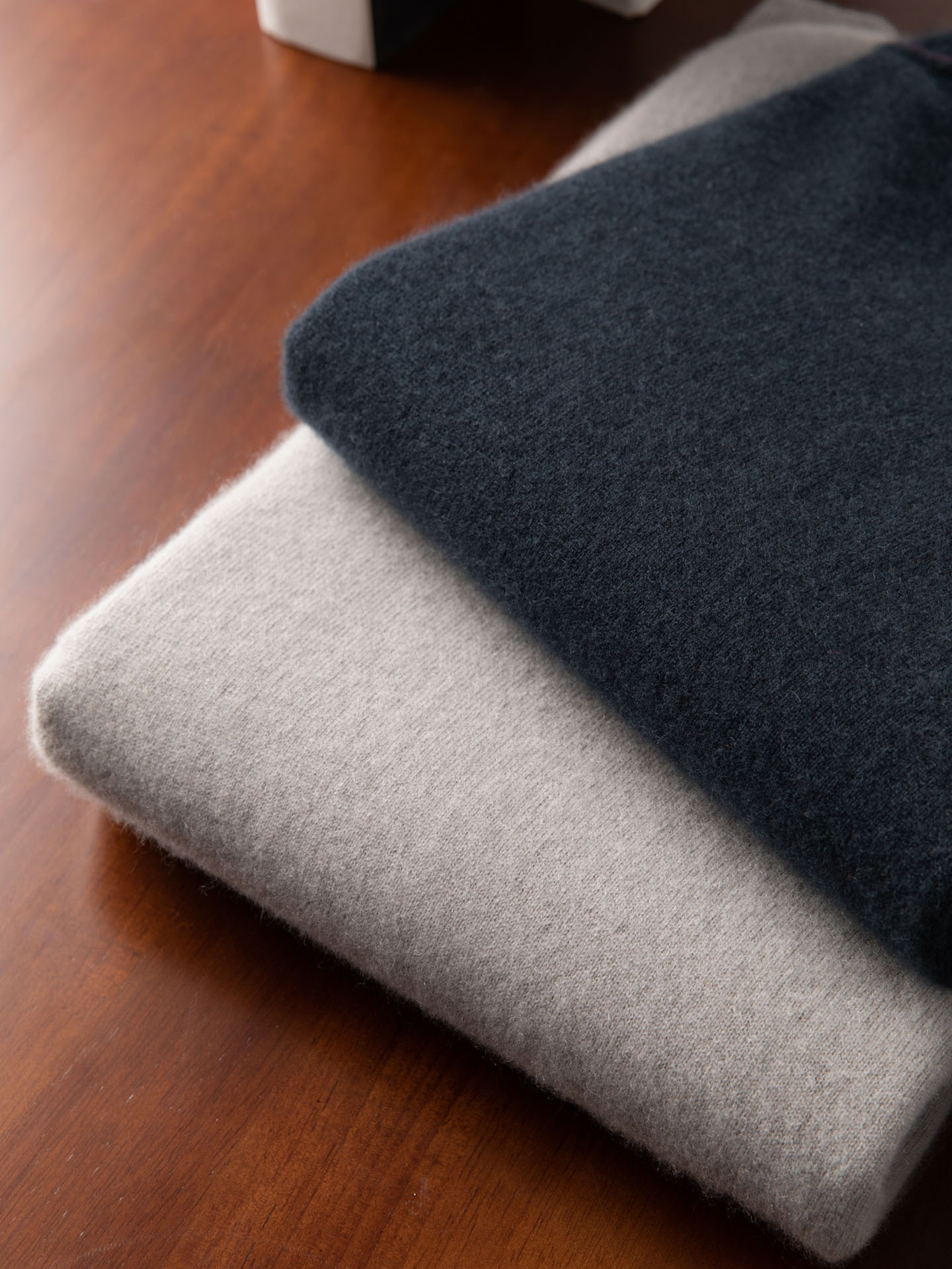 100% Pure Cashmere Men's 2025 New Round Neck Warm Knitwear Autumn and Winter Warm Base Layer Men's Clothing - Image 4