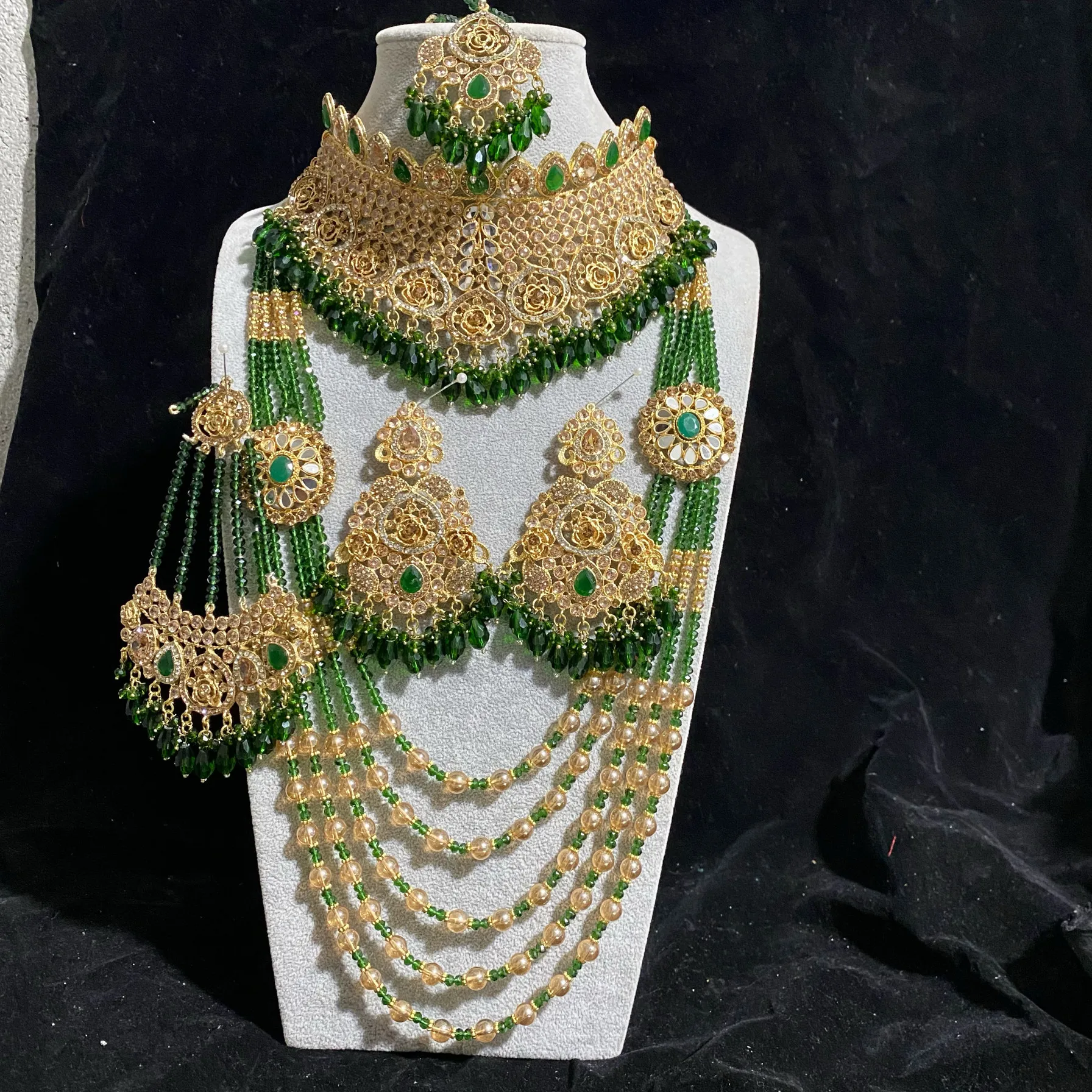 Indian and Pakistani Jewelry Set Decorations Exotic Style Studio Photo Wedding Bride Ancient Style Belly Dance - Image 13