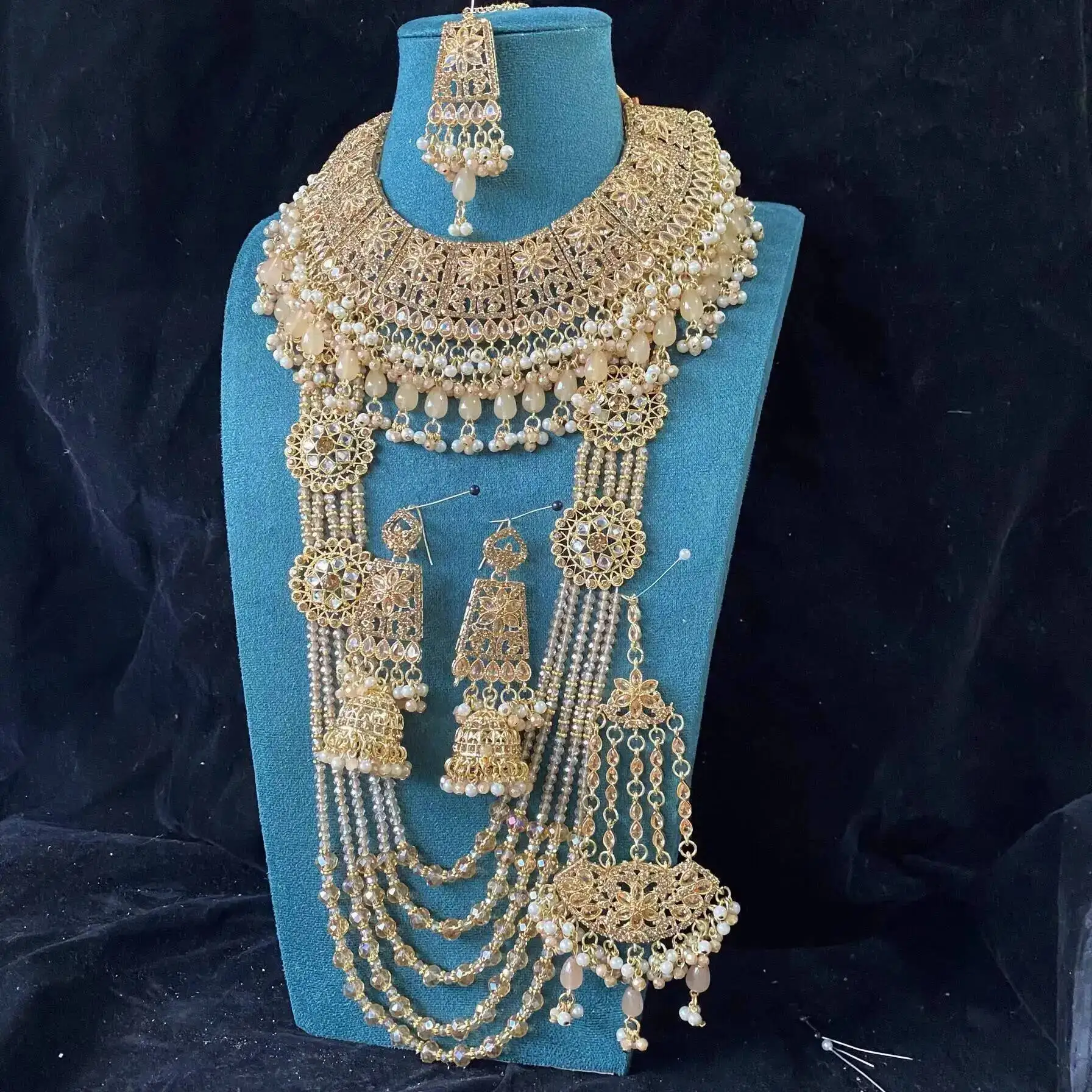 Indian and Pakistani Jewelry Set Decorations Exotic Style Studio Photo Wedding Bride Ancient Style Belly Dance - Image 10