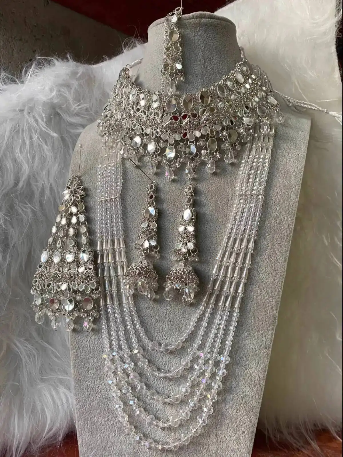 Indian and Pakistani Jewelry Set Decorations Exotic Style Studio Photo Wedding Bride Ancient Style Belly Dance - Image 3