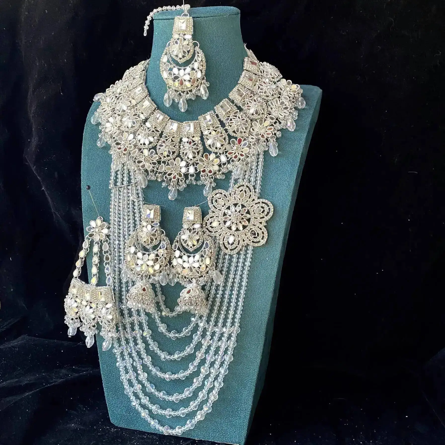 Indian and Pakistani Jewelry Set Decorations Exotic Style Studio Photo Wedding Bride Ancient Style Belly Dance - Image 7